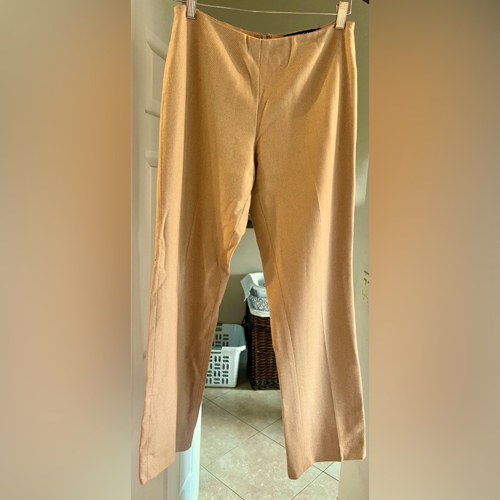 100% lambwool slacks size 6